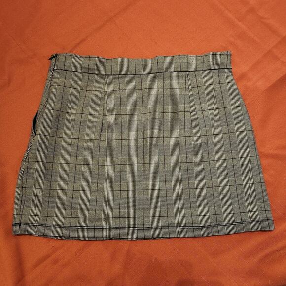 Women's Grey Sz XL Plaid Fitted Mini Skirt Preppy Officesiren - Picture 2 of 8